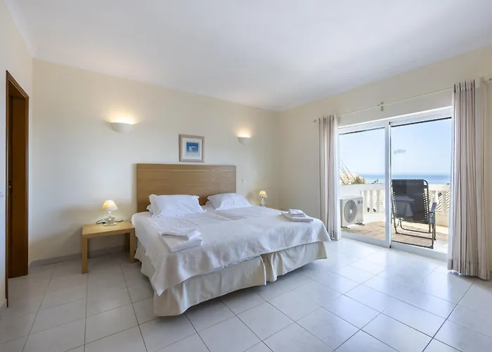 Coolhouses Algarve Luz, Ramalhete 公寓